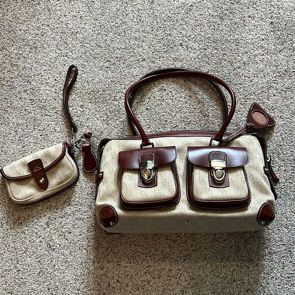 Dooney & Bourke Double Pocket Vintage Tote Bag & Matching Wristlet